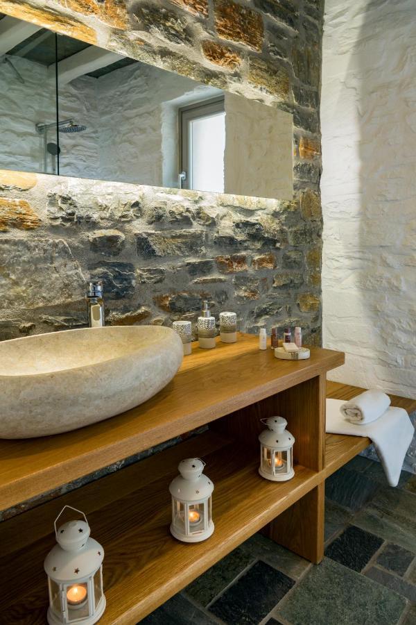 Maris Private Residence Folegandros Town Exterior photo