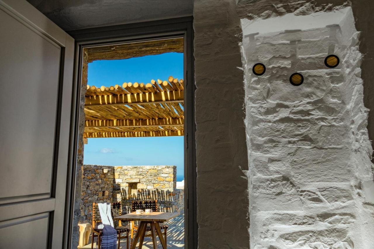 Maris Private Residence Folegandros Town Exterior photo